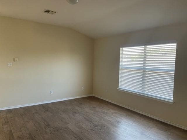 Foto del edificio - 2105 Fall Creek Dr