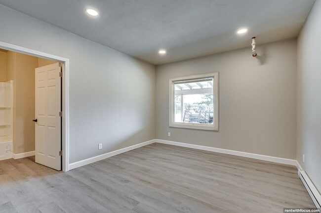 Interior Photo - EVERGREEN PLACE