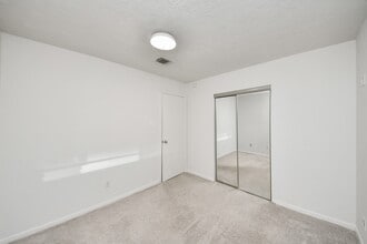 Building Photo - 3611 Bee Bayou Ln