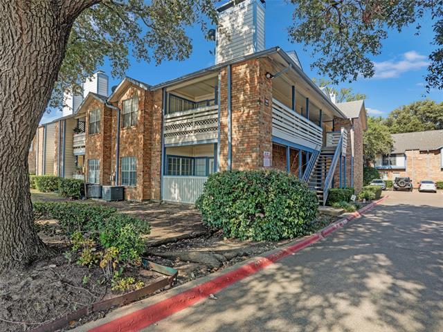 Building Photo - 1601 Marsh Ln