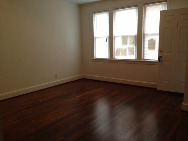 Photo - 4023 9th St NE Apartment