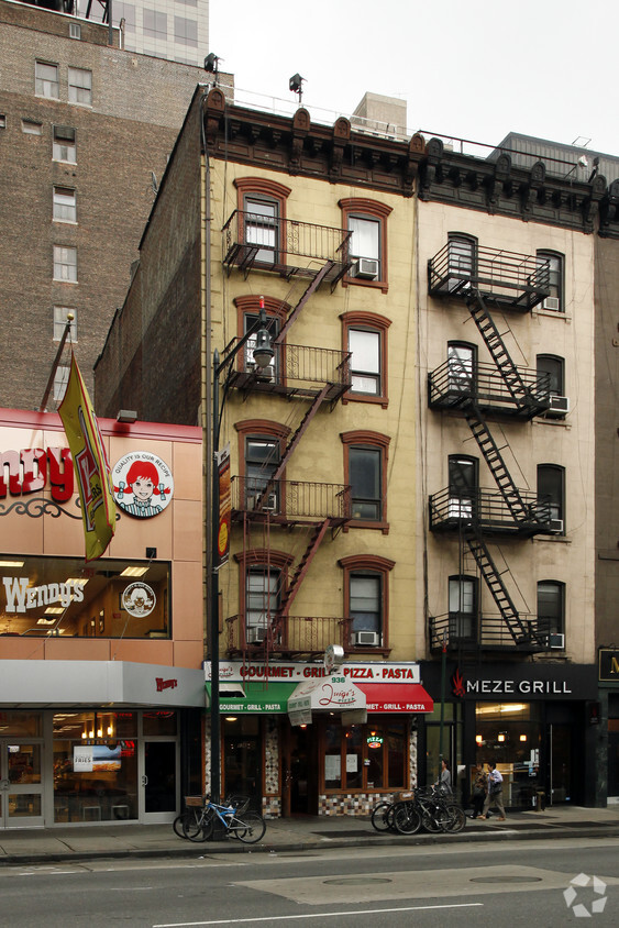 Building Photo - 936 Eighth Ave