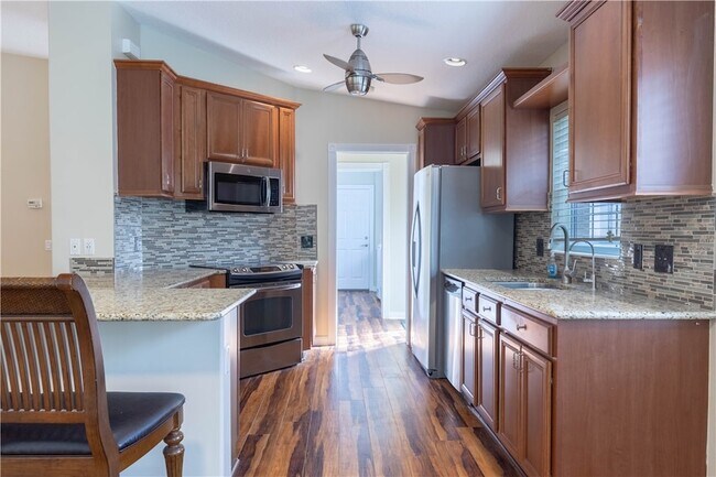 Foto del edificio - 5009 Corsica Square