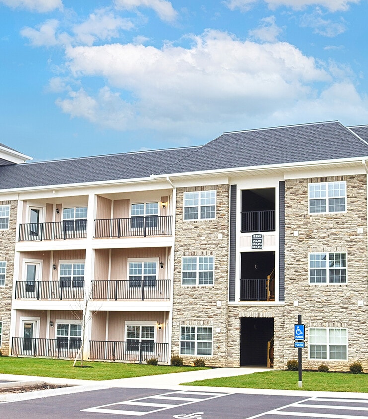 The Edge at Polaris Apartments in Columbus, OH