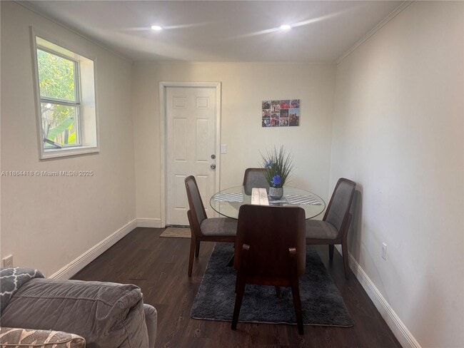 Foto del edificio - 3761 SW 45th Terrace