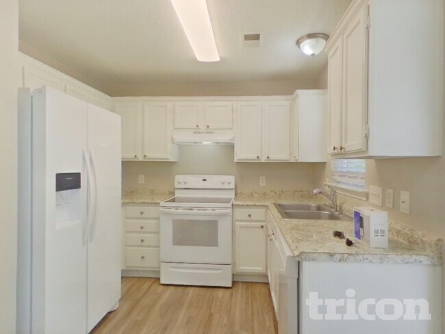 Foto del edificio - 1607 Bear Brook Dr