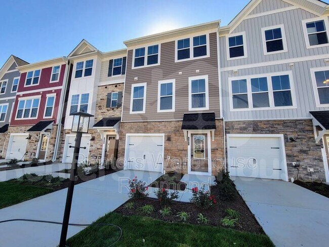 Building Photo - 597 Rivanna Hl Rd