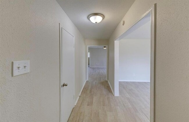 Foto del edificio - 12938 S Coast Dr