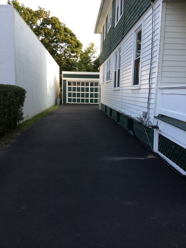 Foto del edificio - 17 Glenwood Blvd