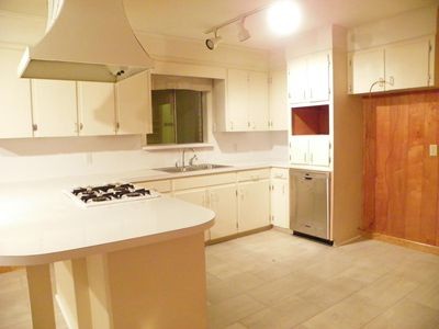 Primary Photo - 2103 Cottonwood Dr