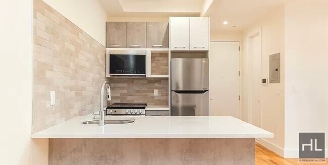 Building Photo - 1539 Park Place unit #4BB