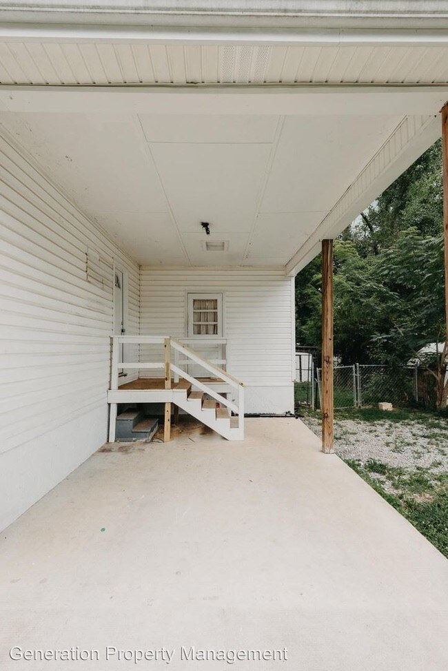 Building Photo - 3 br, 1 bath House - 923 Parker Avenue