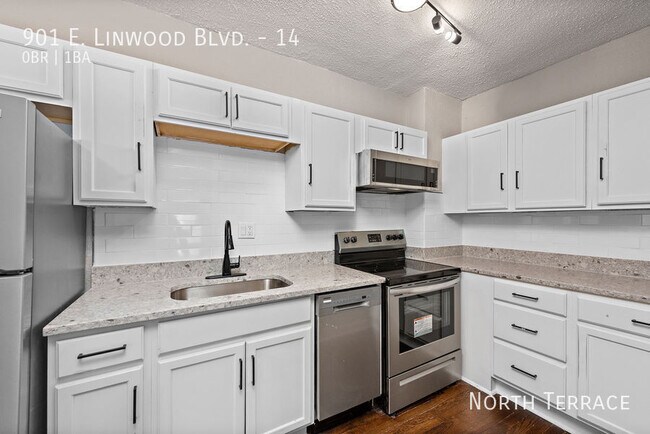 Foto del edificio - 901 Linwood Blvd