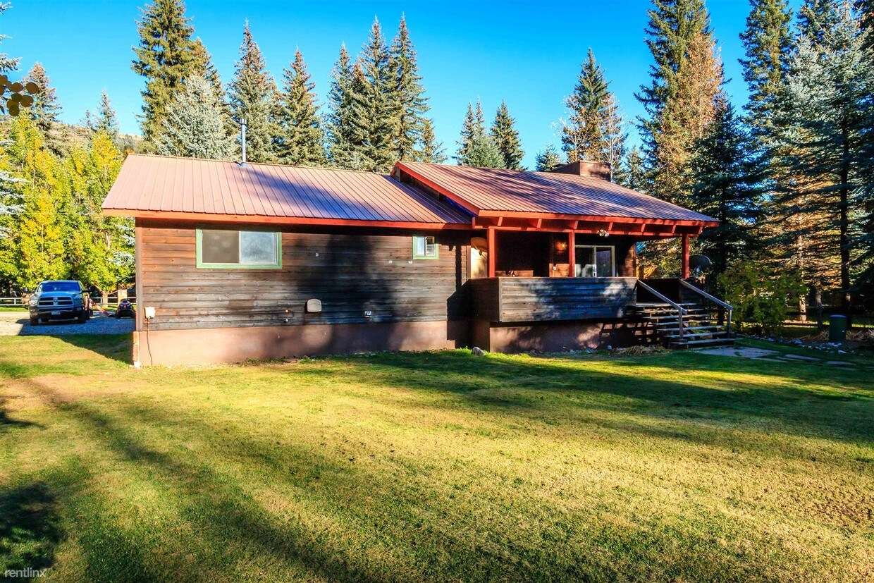Primary Photo - 3 br, 2 bath House - 373 Mushroom Drive
