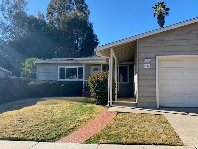 Foto del edificio - 4972 Tierra Baja Way