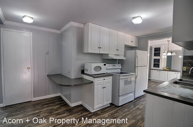 Foto del edificio - 3 br, 2 bath House - 475 John Robert Headen