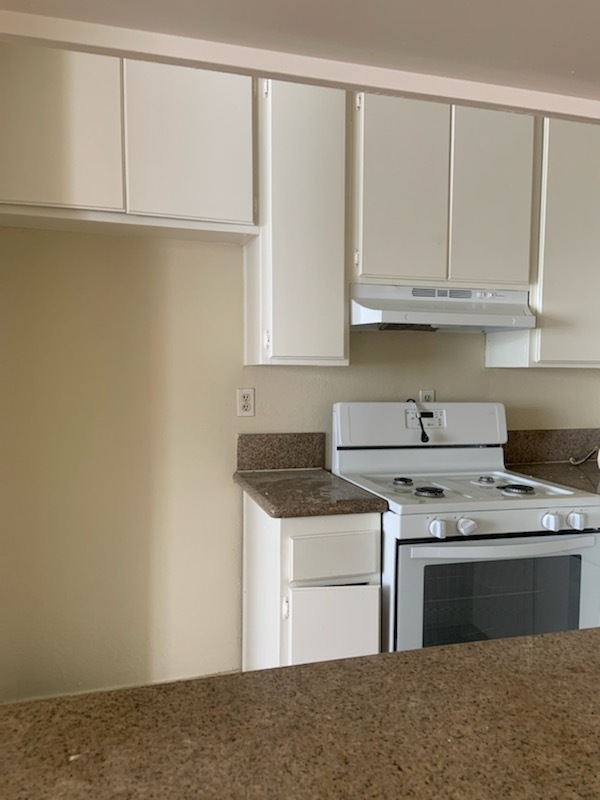 Foto del edificio - 6914 Hazeltine Ave