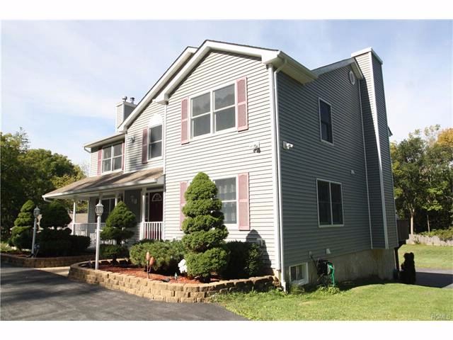 Building Photo - 970 Lakes Rd