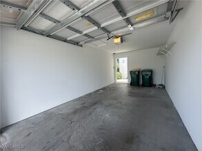 Building Photo - 1320 Charleston Square Dr Building Photo - 1320 Charleston Square Dr