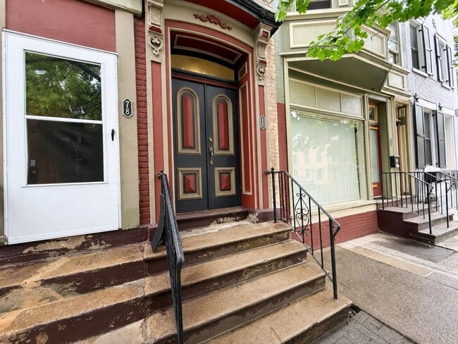 Building Photo - 80 N 4th St