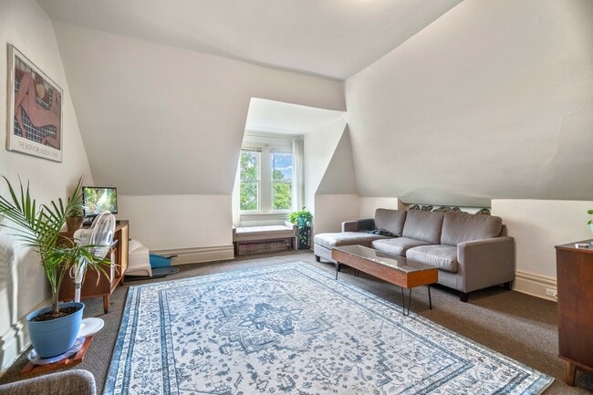 Living Room - 316 S Pacific Ave