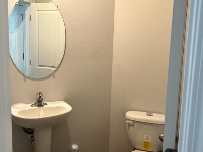 Foto del edificio - 1258 Adrian Ct