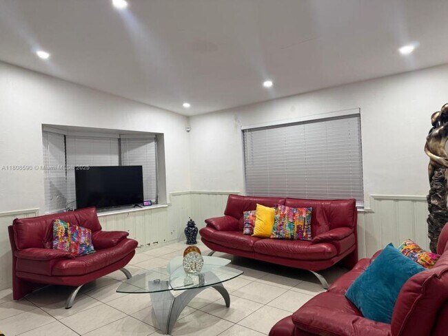 Foto del edificio - 3 bedroom in Pembroke Pines FL 33023