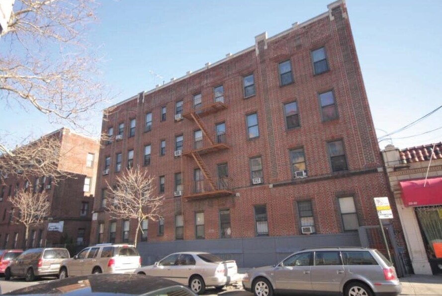 Building Photo - 35-51 95th St