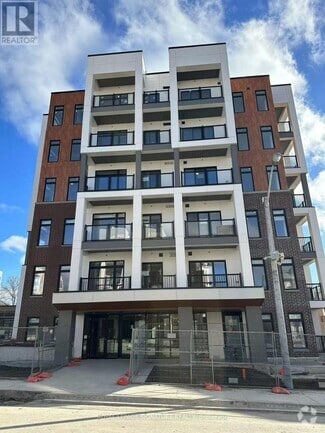 Building Photo - 135-135 Canon Jackson Dr