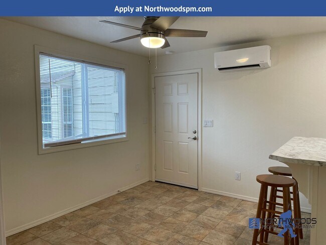 Foto del edificio - Newly Renovated 2 Bedroom 1 Bath Home Central Point