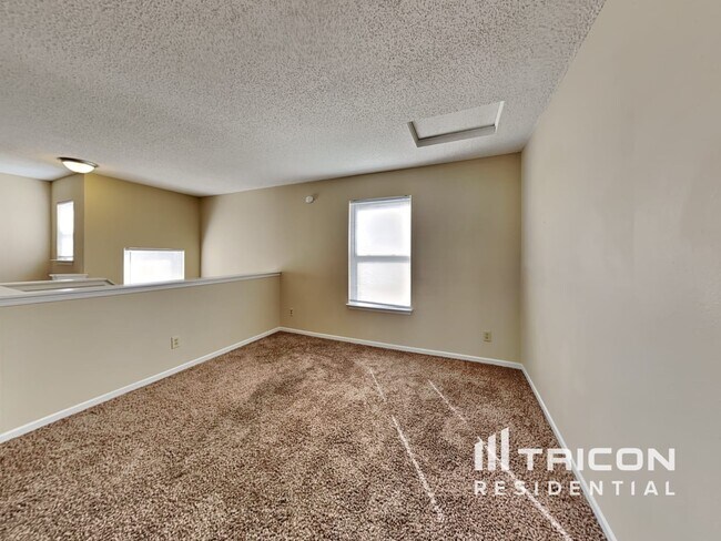 Building Photo - 2720 Redland Lane Indianapolis IN
