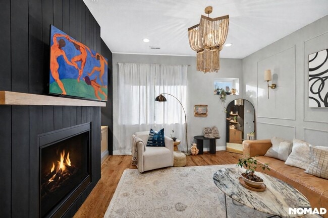 Building Photo - 925 Inca St