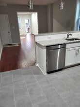 Building Photo - 709 Cator Ave