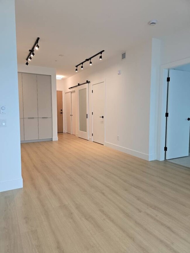 Building Photo - 3075 Murray St