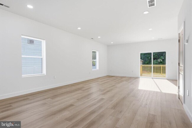 Foto del edificio - 315 Westminster Ave