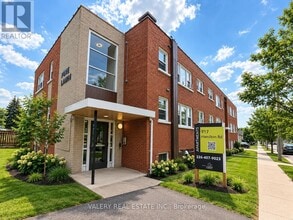 Building Photo - 917 Hamilton Rd