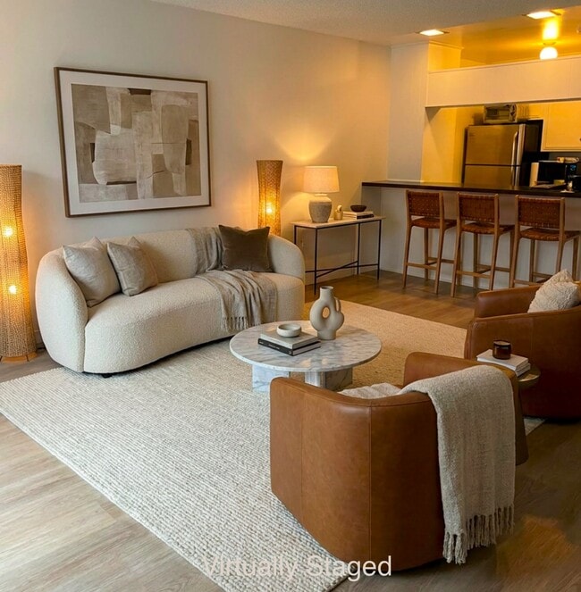 Foto del edificio - 2135 Ivar Ave