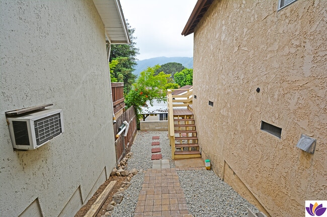 Building Photo - 3630 2nd Ave