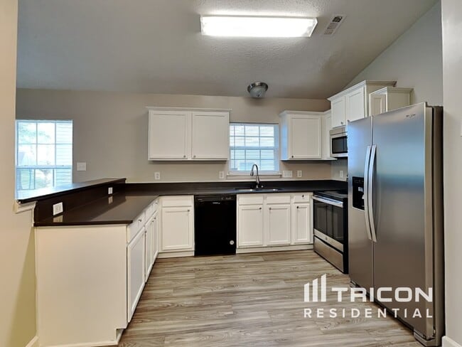 Building Photo - 103 Tanyard Ln