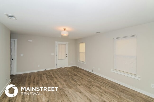 Building Photo - 75 Deer Creek Dr