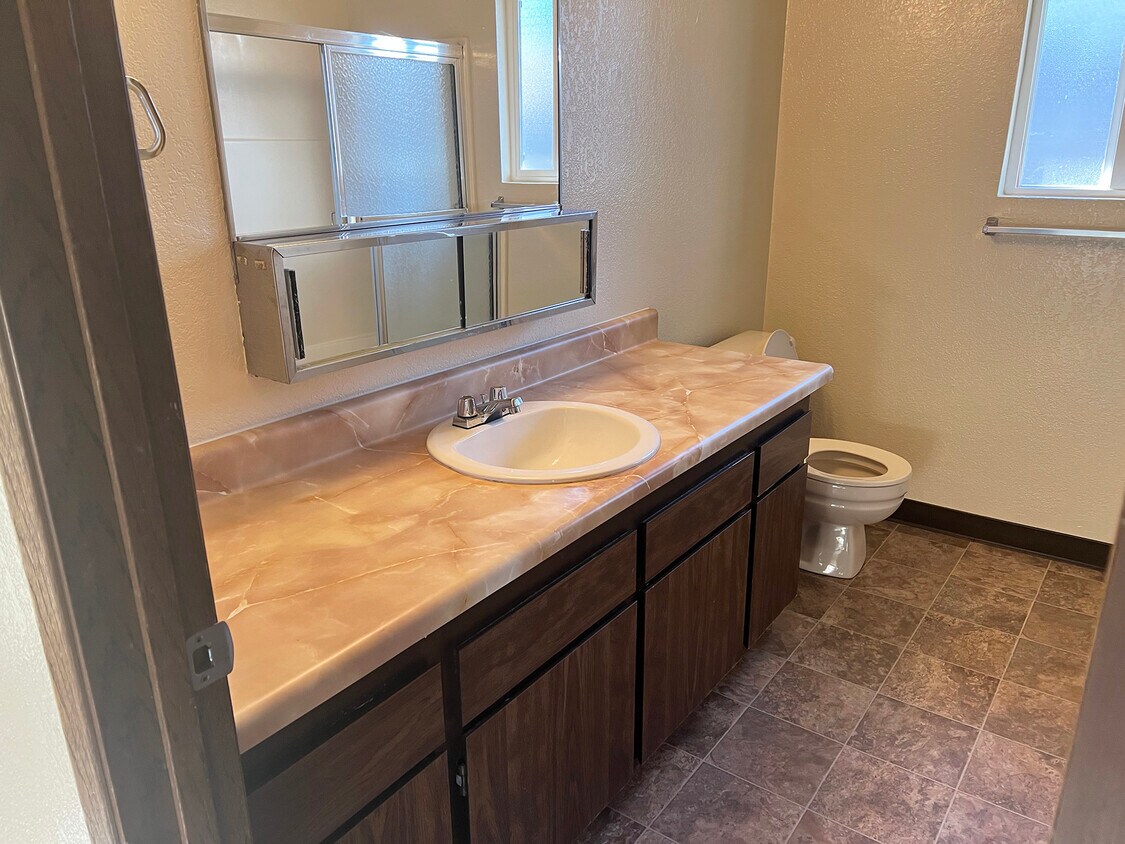 Foto principal - 2368 Blue Jay Ct