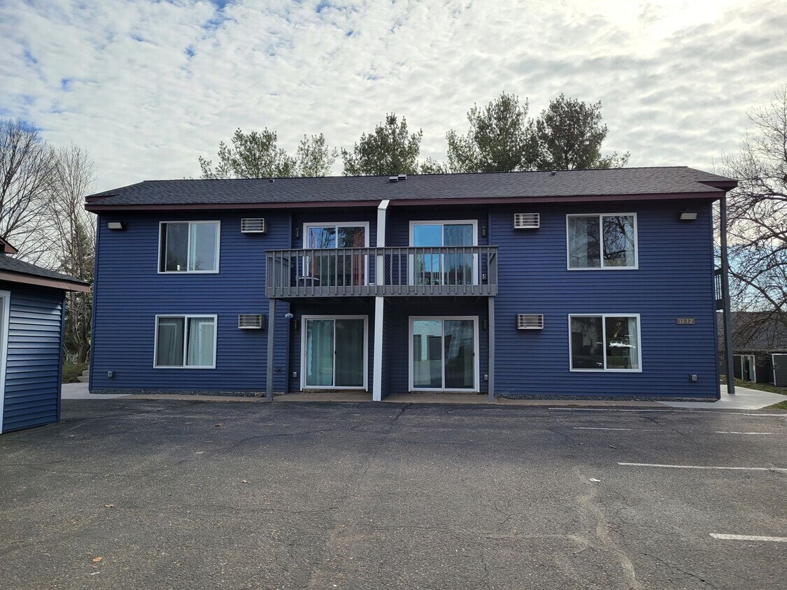 1632 Pinewood Ln Unit 2, Hudson, WI 54016 Room for Rent in Hudson, WI