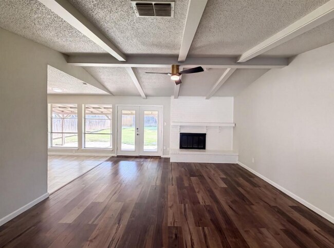 Foto del edificio - 2141 Mountainview Dr