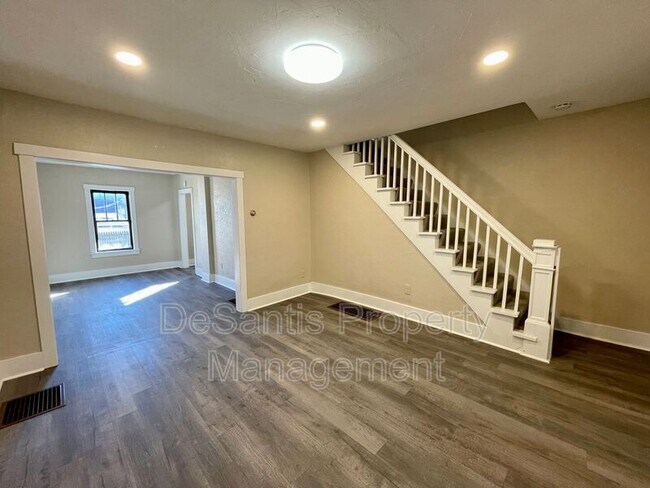 Foto del edificio - 722 E 7th Ave