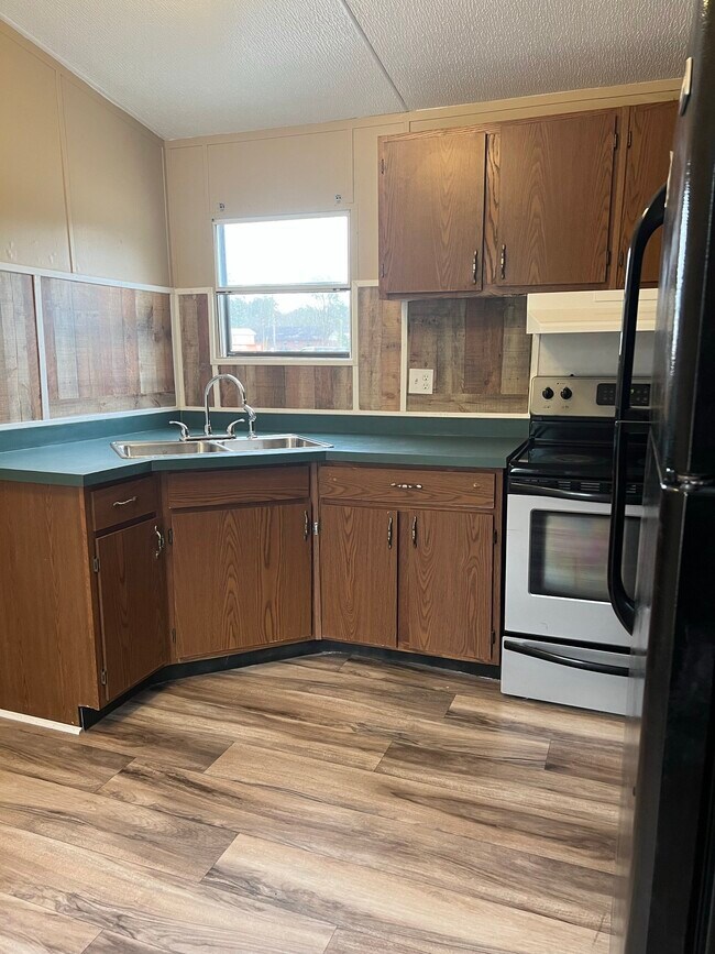 Foto del edificio - 101 Donna Gayle Cir