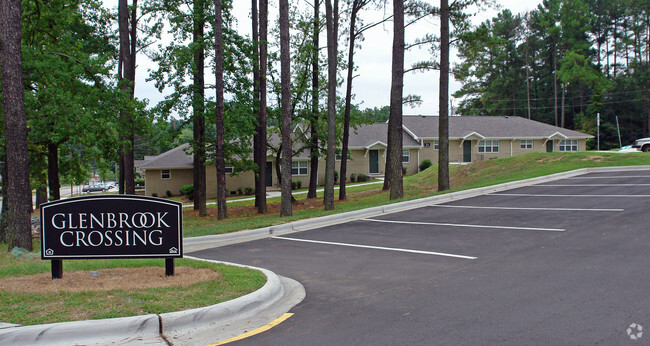 Foto del edificio - Glenbrook Crossing