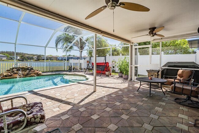 Building Photo - 4 br, 2 bath House - 17416 Garden Heath Court