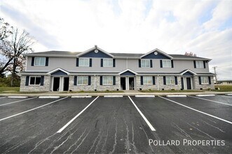 Building Photo - 1060 Arlington Way