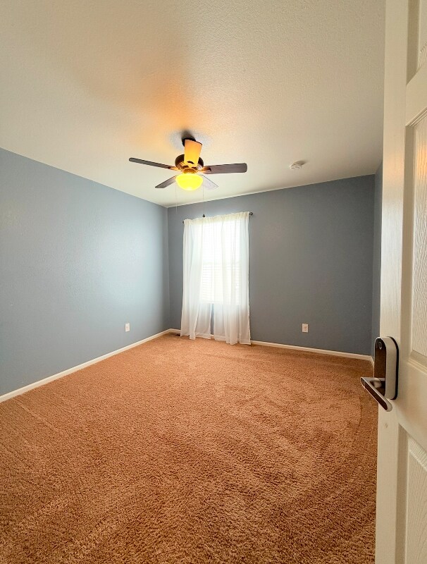 Foto del edificio - 3634 Daylily St