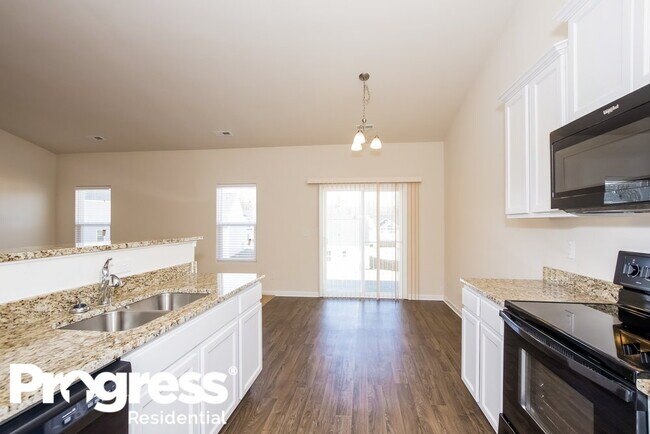 Foto del edificio - 1331 Nightingale Dr